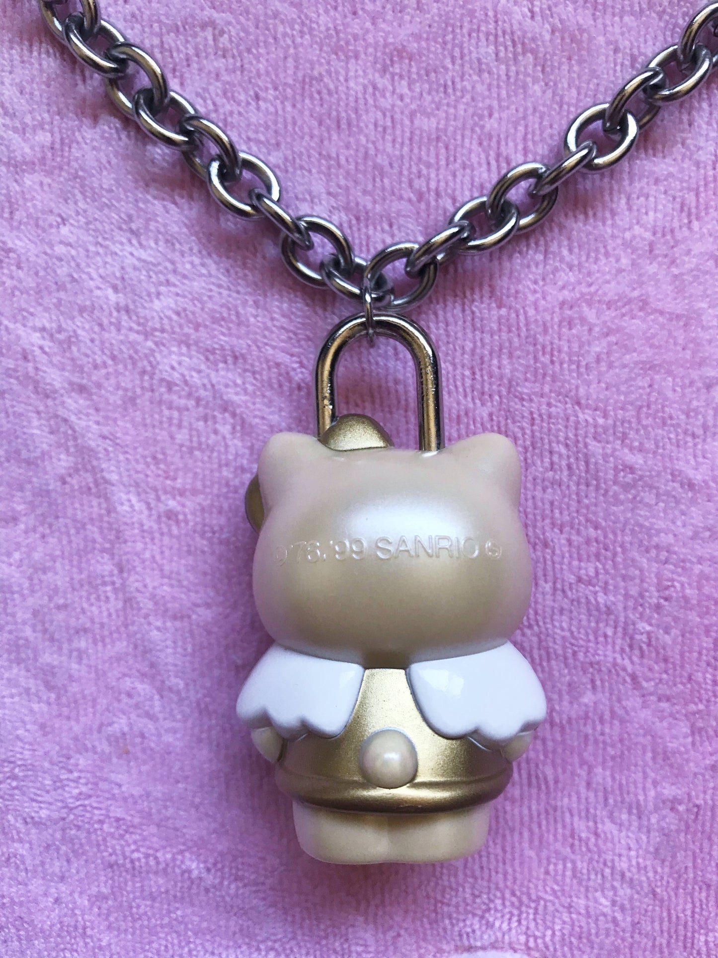 1999 Sanrio Hello Kitty Angel Lock Necklace